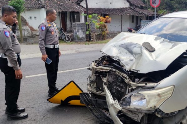 Kumpulan Fakta Hasil Olah TKP Kecelakaan Maut Mobil Gegara Supir Kelelahan dan Mengantuk di Blitar